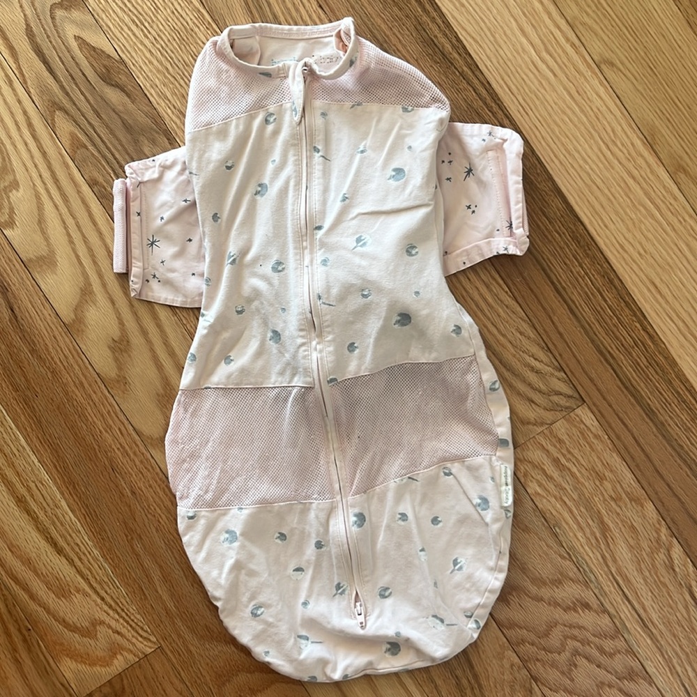 Happiest Baby Girls SNOO Planet Sleep Sack Wearable Blanket Swaddle Pink